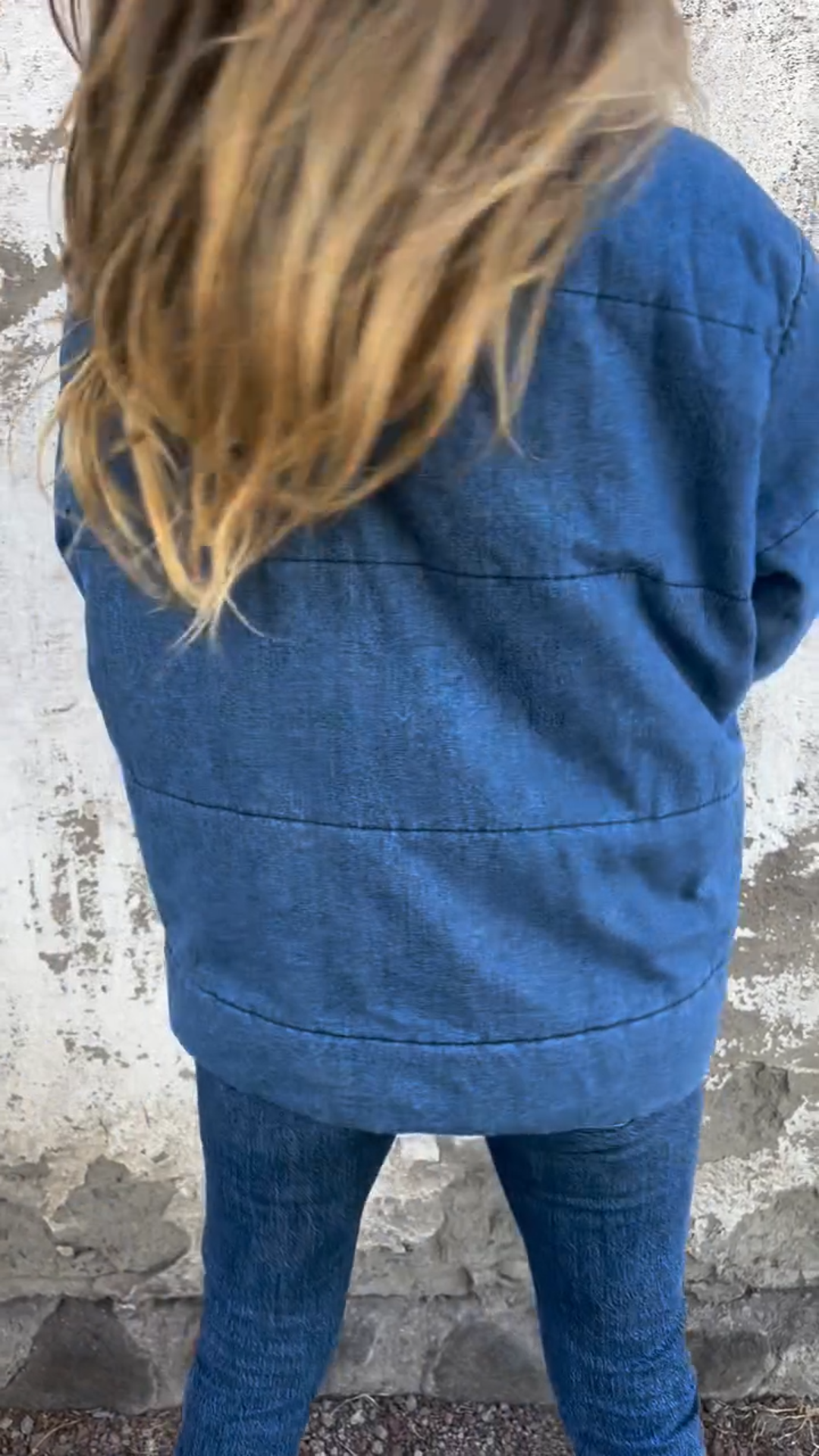 Stilinga džinsinė striukė trendsetter'iams