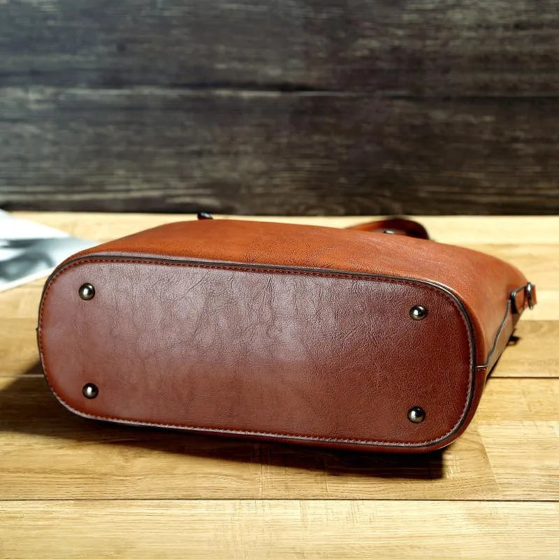 NICOLE™ | Nuostabi vintage odinė rankinė per petį